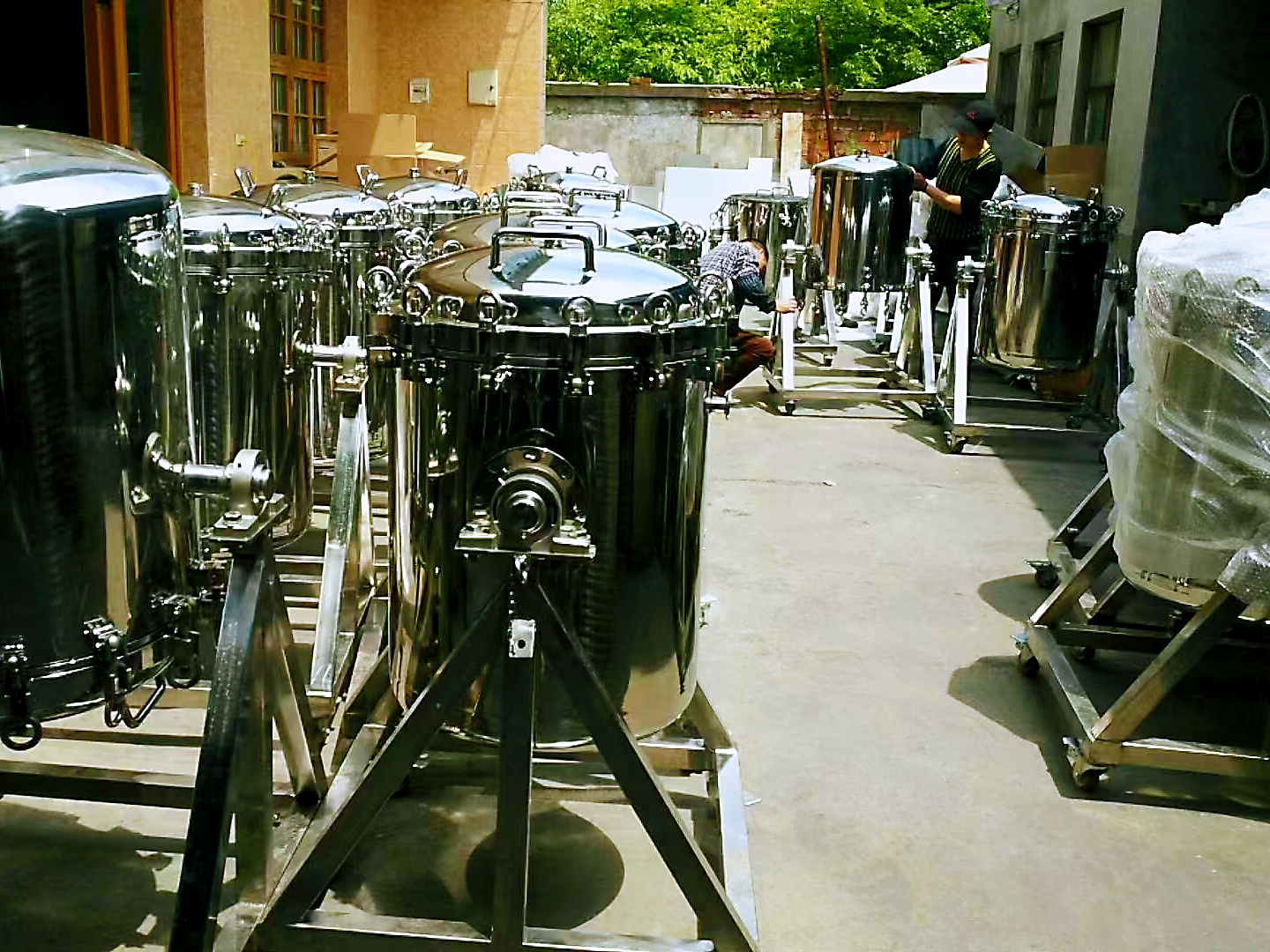 杭州 某過濾器生產(chǎn)廠家鈦材料供應(yīng)實(shí)例